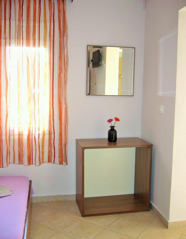 Vordos Rooms Vrasná Dış mekan fotoğraf